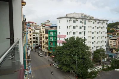 Van Nam Hotel – Photos 10